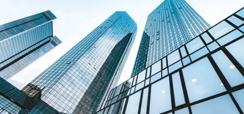 Financial Services customer story banner